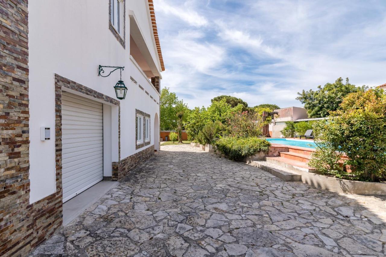 Vip House - Pool & Beach In Caparica Charneca  Exterior photo
